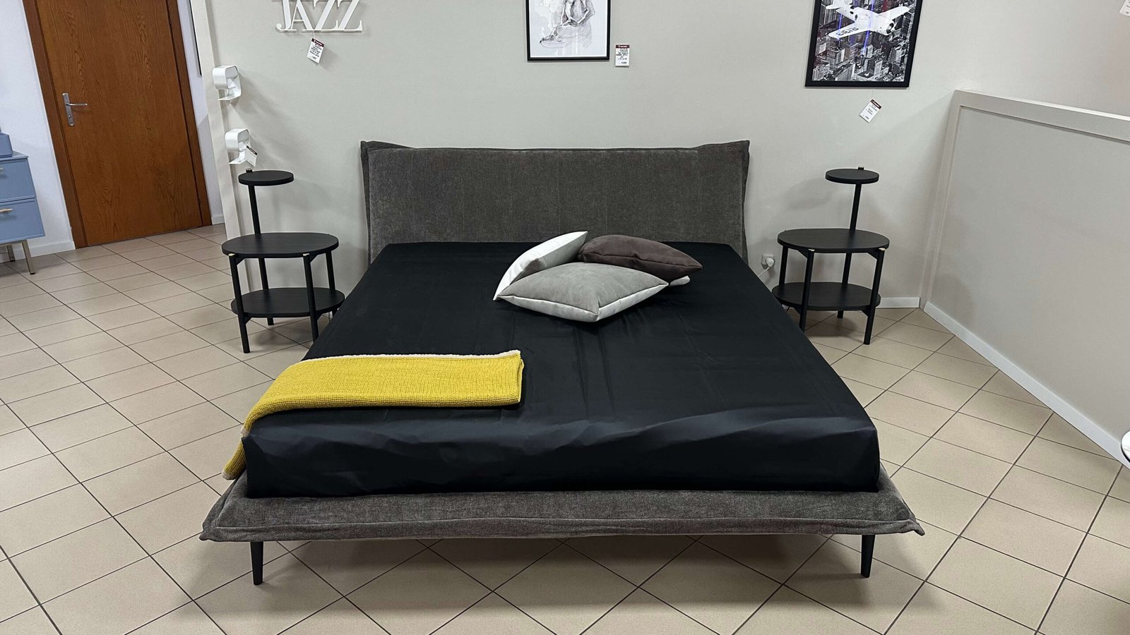 Patul Fluff de la Calligaris.